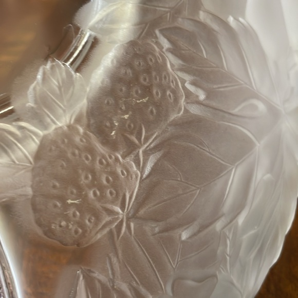 Mikasa Studio Nova Fruit & Berries serving reversed frosted cameo Platter 14” - Picture 7 of 9